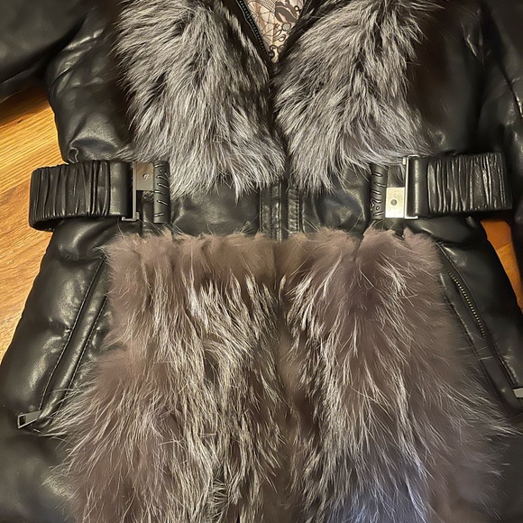 Sealapuy woman leather coat with real silver fox fur trim - Picture 5 of 8